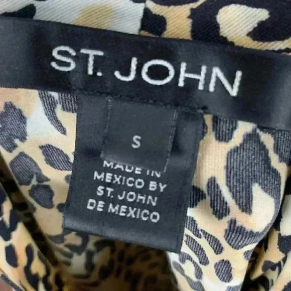St. John top size S brown tan cheetah print long sleeve mock turtleneck stretch - Picture 7 of 11